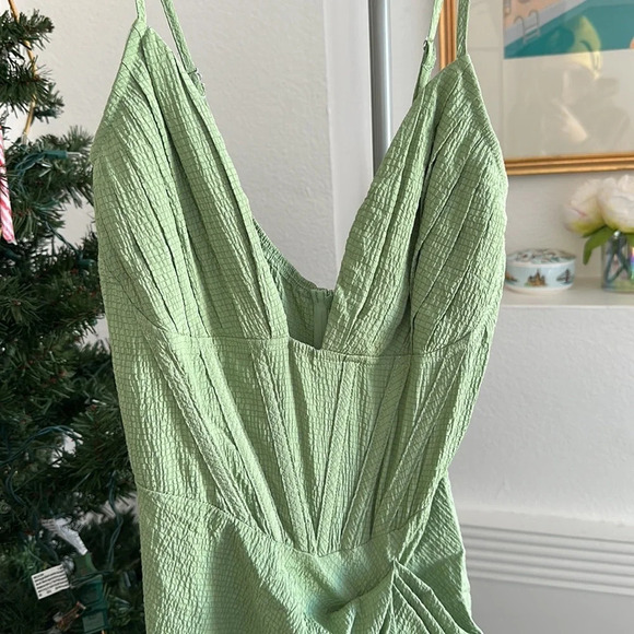 PrettyLittleThing Midi Draped Dress NWOT - Picture 2 of 5